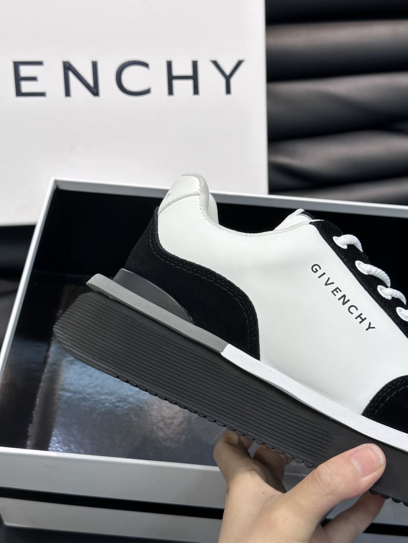 Givenchy Sneakers